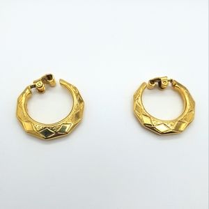 Clip on earrings